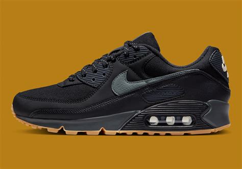 nike air max black gum sneakers